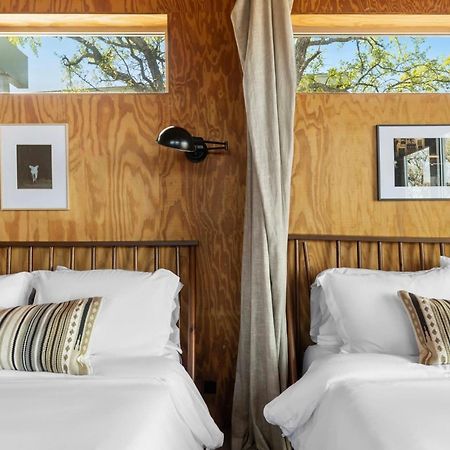 Lazo House - Riverfront With Overlooking Llano River Экстерьер фото