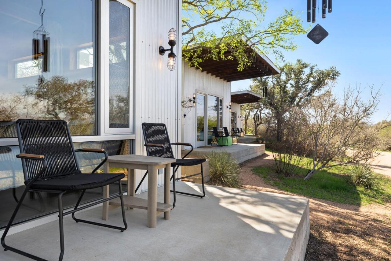 Lazo House - Riverfront With Overlooking Llano River Экстерьер фото